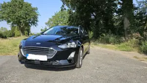 Ford Focus Turnier 1.0 EcoBoost Ford Premium Garantie 23 Mona