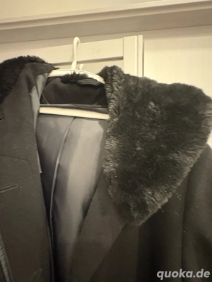 Wintermantel mit Kapuze