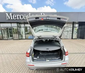 Mercedes-Benz E 220 d T-Modell AVANTGARDE+LED+Spur+Totwinkel Bild 3