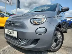 Fiat 500e Icon Sitzheizung Navi Klimaautomatik PDC Bild 5