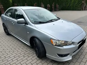 Mitsubishi Lancer Lancer 1.8 CVT Invite