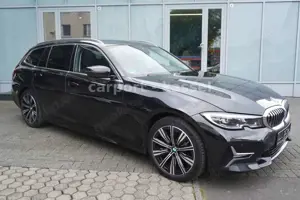 BMW 318 d Luxury Line Automatik/HuD/Pano/LED