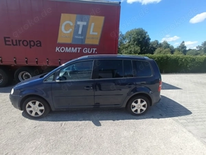 Schöner VW Touran 2.0 Diesel 140 PS