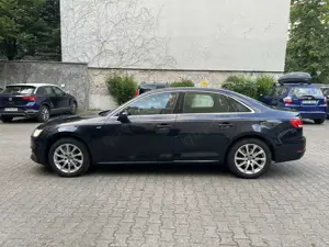 Audi A4 sport ultra BI-XENON, PARKPILOT, ALCANTARA Bild 4