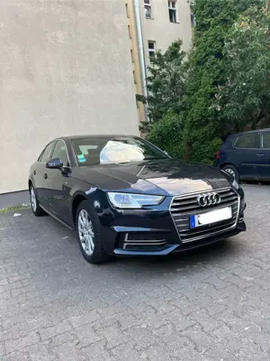 Audi A4 sport ultra BI-XENON, PARKPILOT, ALCANTARA Bild 3