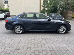 Audi A4 sport ultra BI-XENON, PARKPILOT, ALCANTARA Bild 5