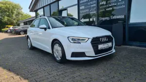 Audi A3 SB 1.0 TFSi S TRONIC - NAVI - LED - PANO -