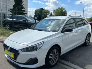 Hyundai i30 cw YES! /AUTOMATIK/KAMERA/NAVI/SHZ