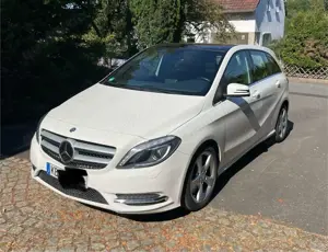 Mercedes-Benz B 220 4Matic 1. Hand Scheckheft gepflegt