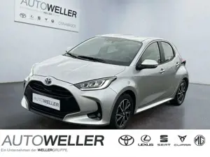 Toyota Yaris Hybrid 1.5 VVT-i Team D *Navi*LED*ACC*LMF*