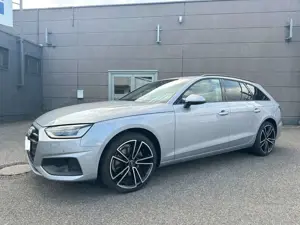 Audi A4 A4 Avant 40 TFSI S tronic Matrix-LED NAV Kamer. SH