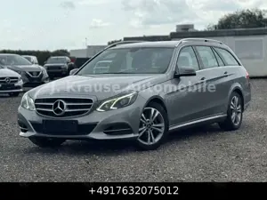 Mercedes-Benz E 220 E220CDI T Aut. BlueEfficiency Navi Leder LED