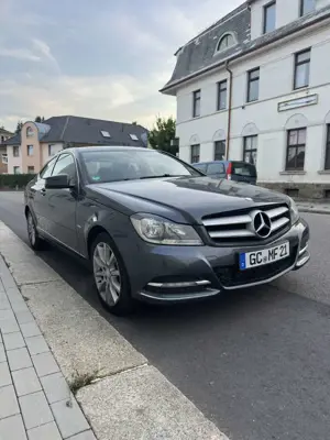 Mercedes-Benz C 220 CDI DPF Coupe (BlueEFFICIENCY)