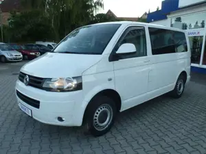 Volkswagen T5 Caravelle Trendline 8-Sitze, Euro 5, Klima. Bild 3