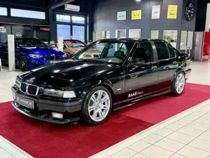BMW M3 Limousine +SITZHZ.+SCHIEBEDACH+HARMAN/KARDON+