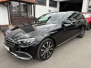 Mercedes-Benz E 300 de T-Modell 4Matic 9G TRONIC - LED KAM SHZ