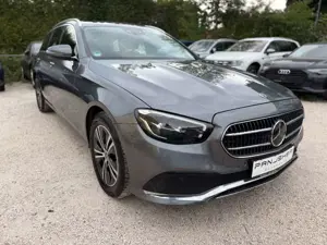 Mercedes-Benz E 300 E300d T 4Matic BliSp Leder Schiebedach Widescree