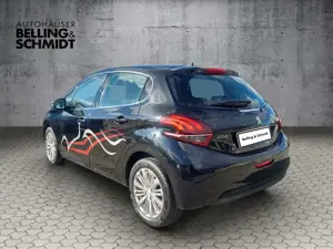 Peugeot 208 Pure Tech 110 Bluetooth Klima Einparkhilfe Bild 4