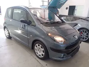 Peugeot 1007 Sondermodell "roxy"! Klimaautomatik! TÜV neu!