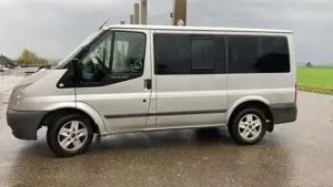 Ford Transit Bus Kombination