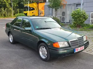 Mercedes-Benz C 180 Classic /klima /Ahk
