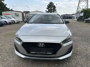 Hyundai i30 YES! Plus Klima Sitzheizung Xenon Navi S-Heft