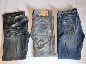 Jeans Bund 50cm , XL , used look .   alle gut eingetragen Bund 50cm  eine Hose 35    zwei Hosen 49
