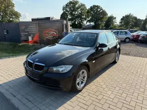 BMW 318 Baureihe 3 Lim. 318i TÜV NEU/KLIMAAUT./PDC