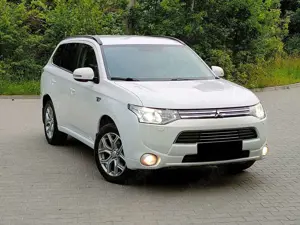 Mitsubishi Outlander Outlander 2.0 4WD Plug-In HybridPlus