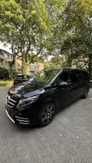Mercedes-Benz V 250 d (BlueTech) | Extralang | AMG-Line | 8 Sitz | 360