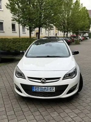 Opel Astra Astra 1.6 CDTI DPF ecoFLEX Sports TourerStart/Stop Bild 3