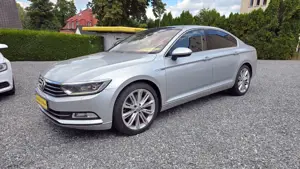 Volkswagen Passat 2.0 TDI DSG 4Motion Highline neuer Motor