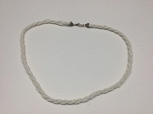 Vintage Halskette Plastik Perlen Weiß gedreht 