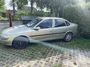 Opel Vectra 1.6 CD