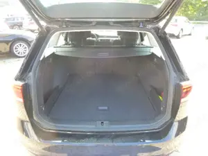 Volkswagen Passat Variant Passat  2,0 TDI Variant SR neu/AUT/NAV/LED/KAM Bild 5