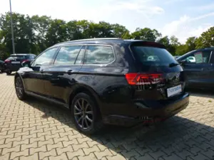 Volkswagen Passat Variant Passat  2,0 TDI Variant SR neu/AUT/NAV/LED/KAM Bild 2