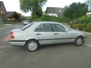 Mercedes-Benz C 180 C-Klasse Classic