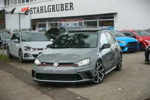 Volkswagen Golf VII Lim. GTI Clubsport BMT / Recaro / Pano.