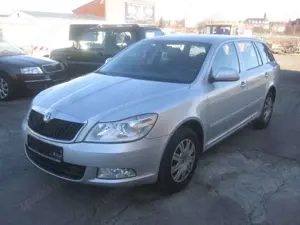 Skoda Octavia 1.6 TDI DSG Ambiente Combi DSG Paket neu