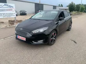 Ford Focus Titanium 1.5 | TÜV NEU | SERVICE NEU