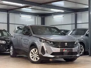 Peugeot 5008 Active Pack 7SITZ*KAMERA*AHK**APPS*SPUR*1.H