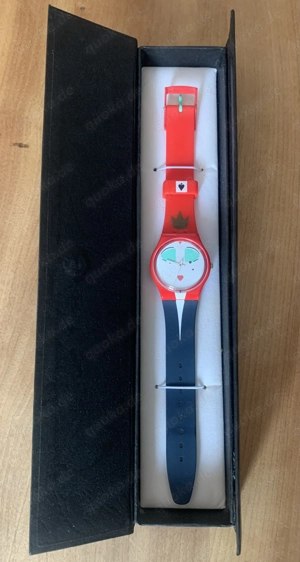 Wer Swatch Uhren sammelt: die böse Herzkönigin 