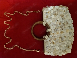 Elegante Damenhandtasche im Perlmutt-Design, neu, ungebraucht