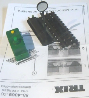 TRIX EXPRESS H0 el. Entkupplungsgleis mit Schalter Bild 4