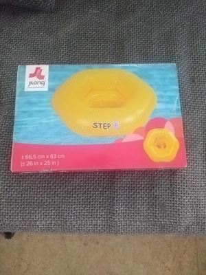 gelber Schwimm Kindersitz