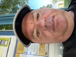 Hausfreund sucht Paare für sexuelle Unternehmungen 