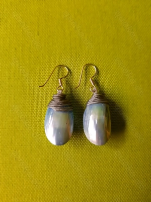 Schmuck: Ohrringe aus echten Muscheln  in schillerndem Blau-Grau mit 925 Silberhaken Bild 3