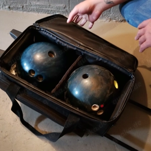 Bowlingkugeln mit Tasche, mit ausfahrbarem Griff zur Rolltasche