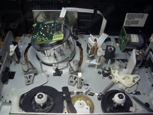 JVC HR-J3131EU Videorecorder mit Fernbedienung und Scart- Kabel  Bild 10