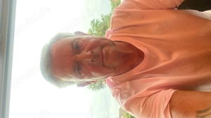 Geiler gutaussehender Handwerker 